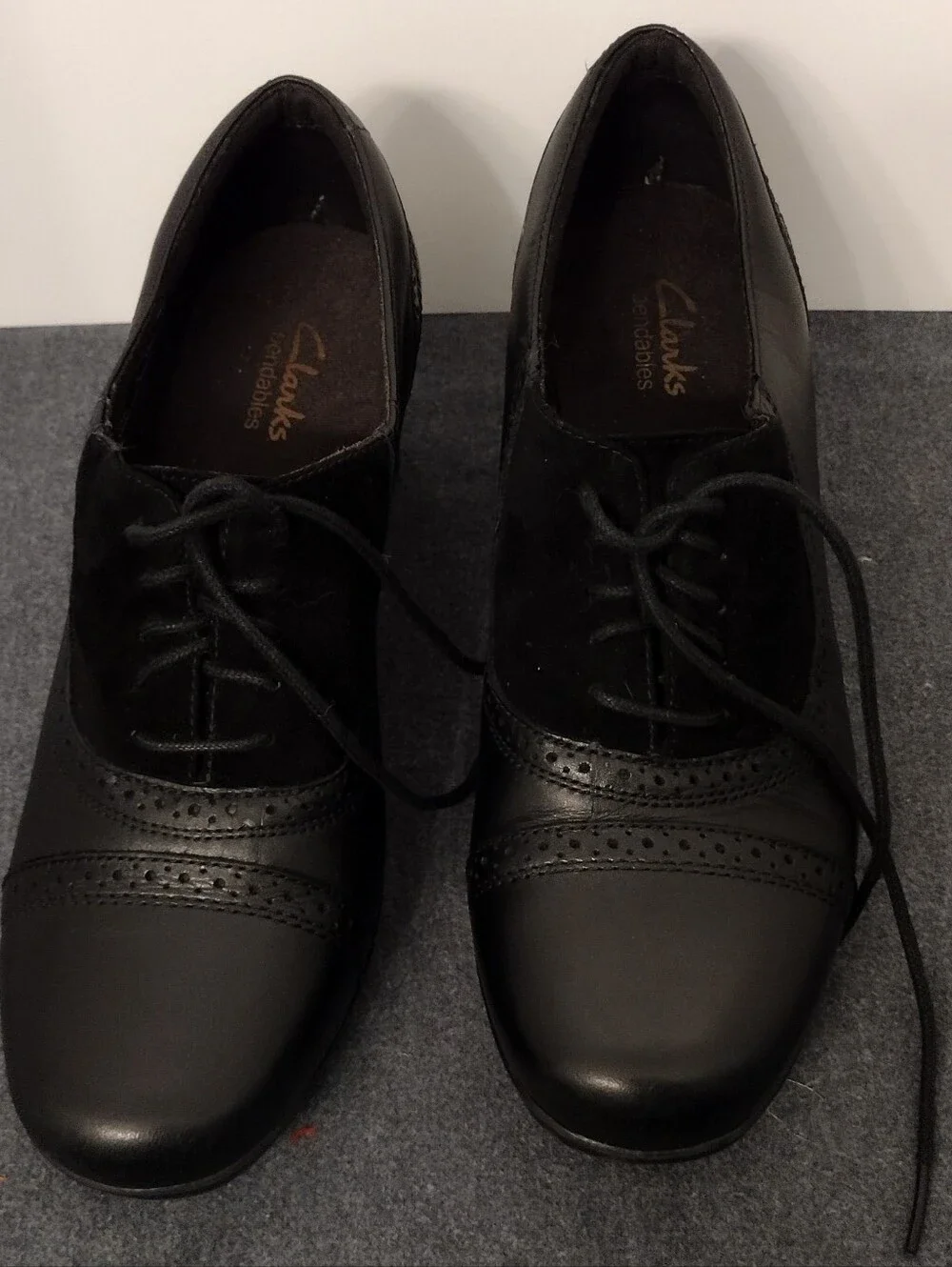 Clarks Black Lace-Up Block Heel Oxfords
